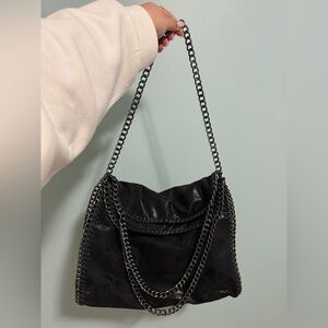 Chic Black Chain Shoulder Bag